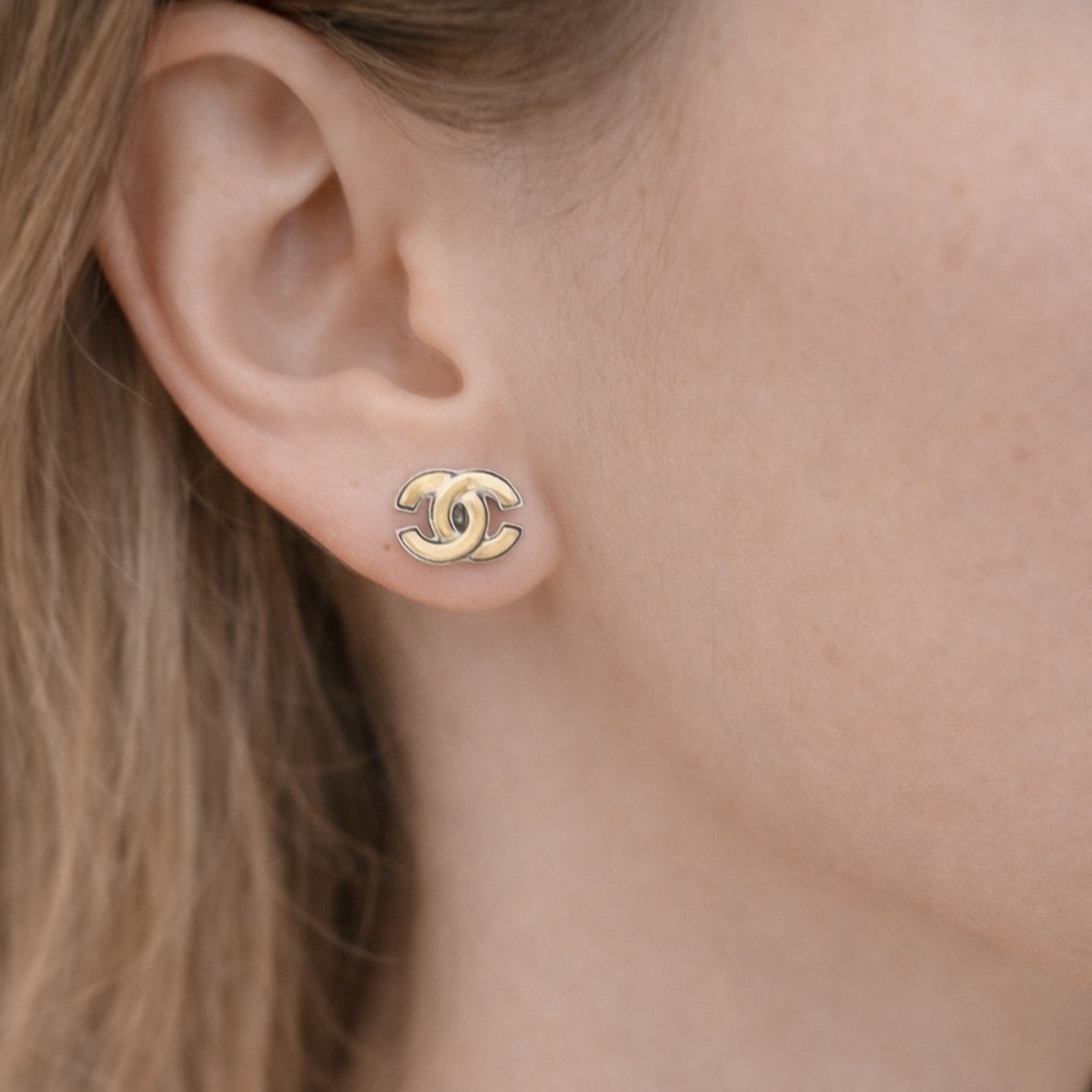 CHANEL Coco Mark Stud Earrings-Silver